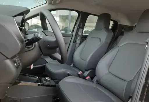 Używany Dacia Spring Essentiel 52 kW (71 KM) 2023 Czarny Hatchback