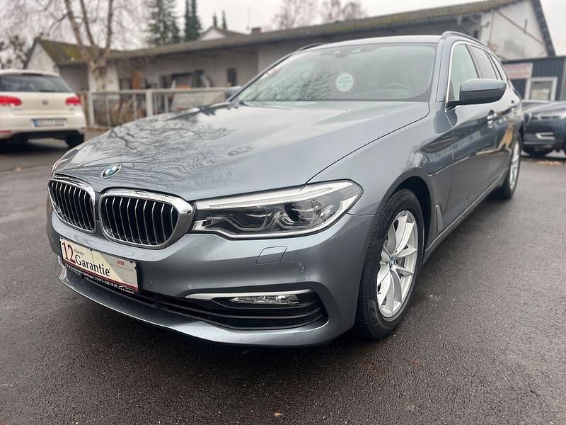 Blau Gebraucht 2017 BMW 530 Performance Kombi | 21.990 € (Superpreis) - Bild 1/4