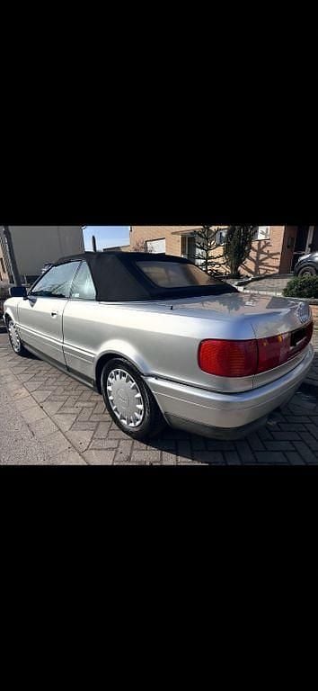 Gebraucht Audi 80 133 PS (97 kW) 1992 Silber Cabrio