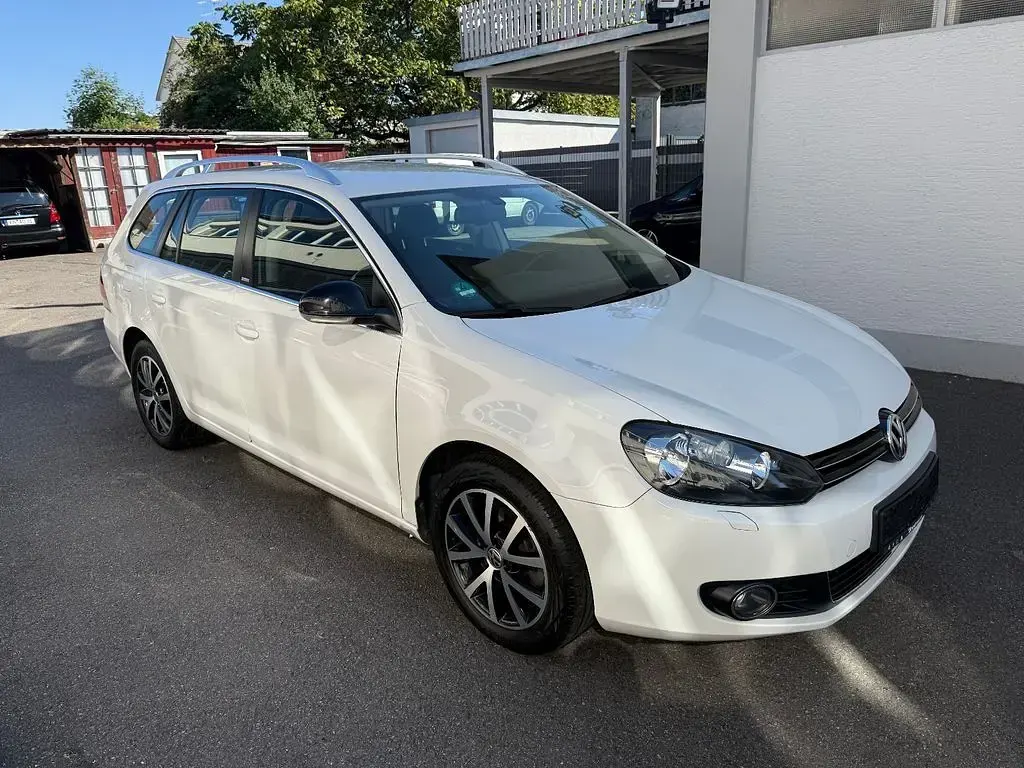 Gebraucht VW Golf VI Style 105 PS (77 kW) 2011 Weiß Kombi