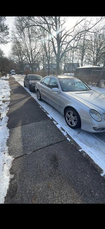 Gebraucht Mercedes E320 224 PS (164 kW) 2006 Grau Limousine