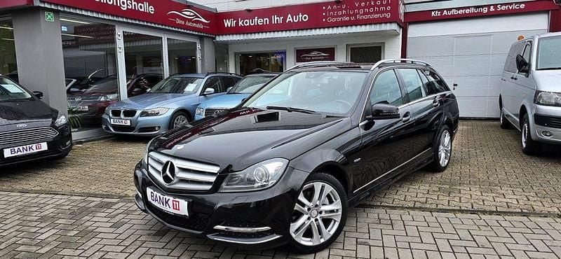 Schwarz Gebraucht 2012 Mercedes C220 Limousine | 8.699 € (Guter Preis) - Bild 1/4