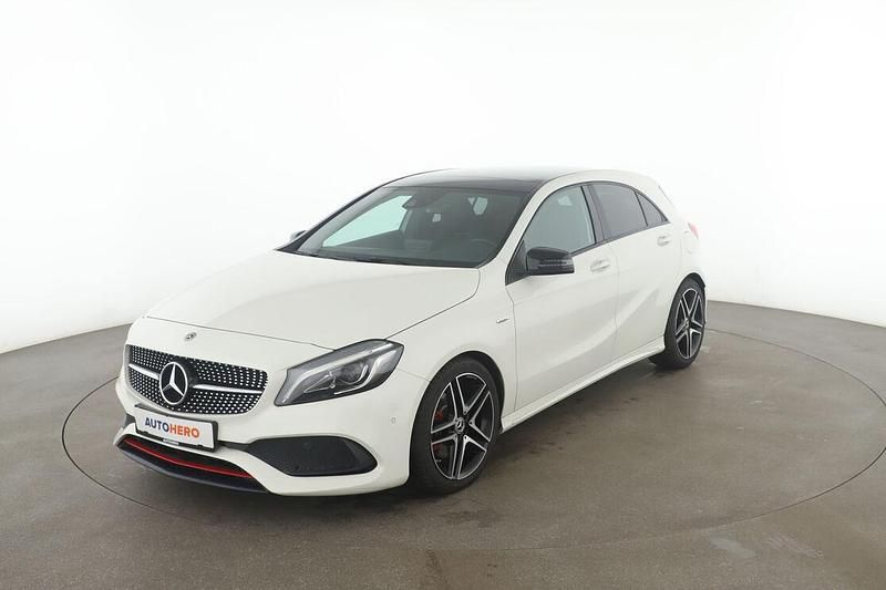 Weiß Gebraucht 2017 Mercedes A250 AMG Limousine | 21.510 € (Fairer Preis) - Bild 1/3