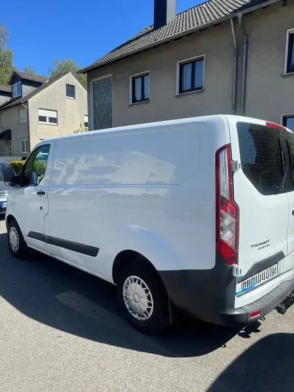 Usado Ford Transit Custom 125 HP (91 kW) 2012 Branco Sedan