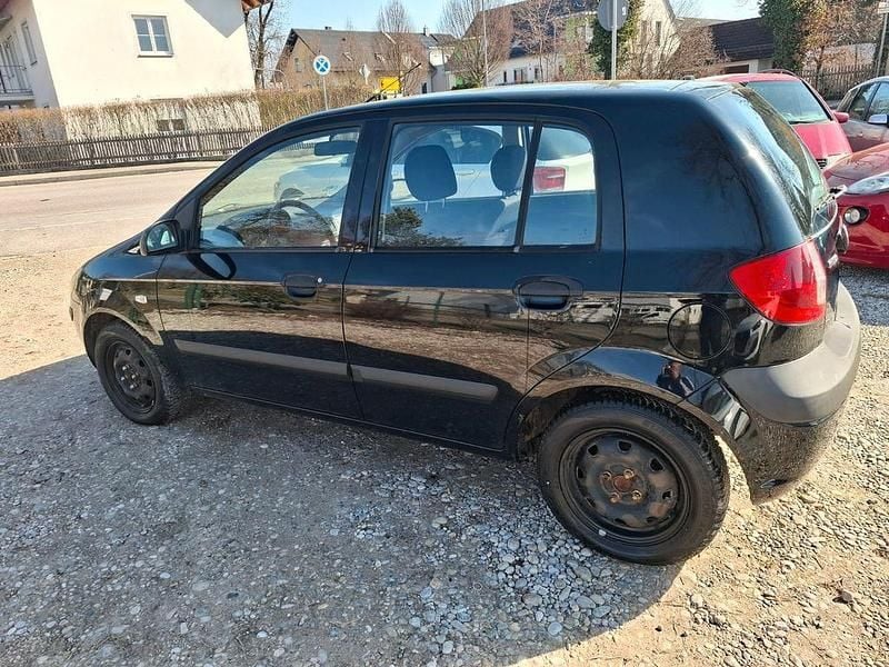 Gebraucht Hyundai Getz Basis 67 PS (49 kW) 2009 Schwarz Kleinwagen