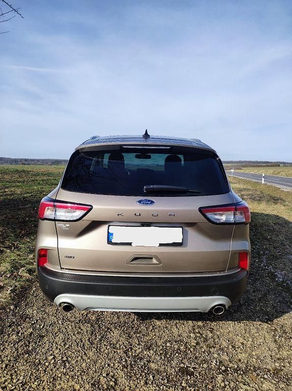 Gebraucht Ford Kuga Titanium 190 PS (139 kW) 2020 Beige SUV