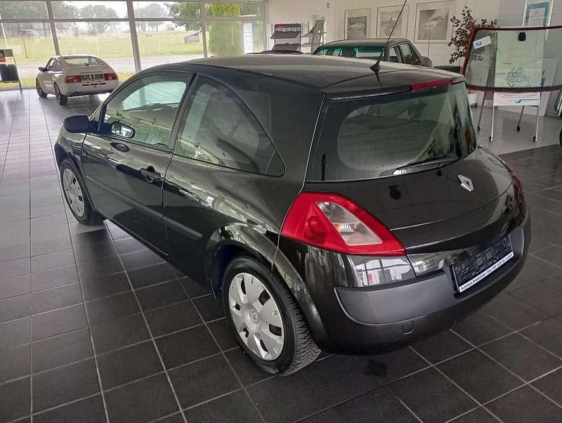 Gebraucht Renault Mégane II Authentique 82 PS (60 kW) 2004 Schwarz Limousine