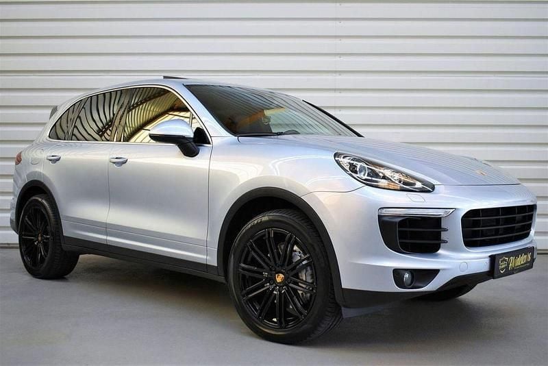 Rhodiumsilber Gebraucht 2017 Porsche Cayenne S SUV | 37.990 € (Guter Preis) - Bild 1/4