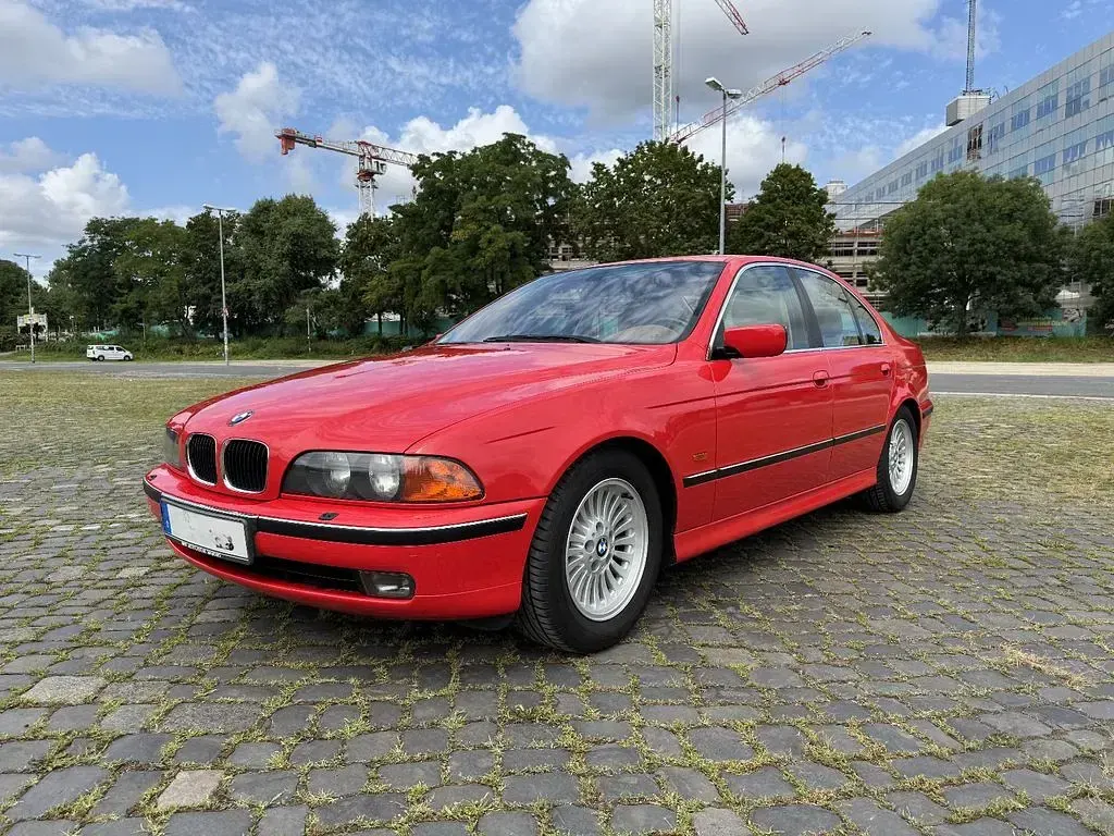 Gebraucht BMW 528 193 PS (141 kW) 1998 Rot Limousine