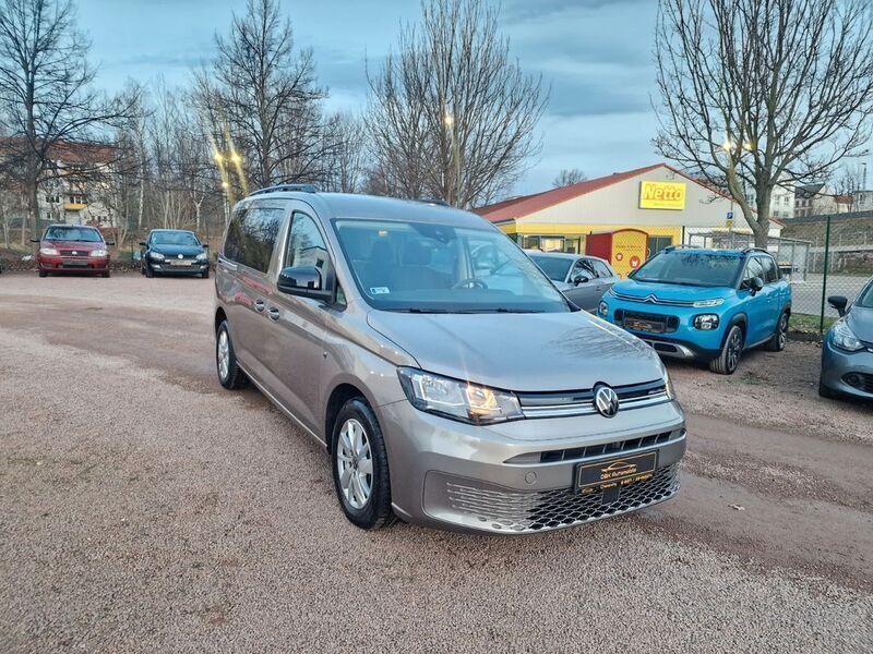 Mojave beige metallic Gebraucht 2024 VW Caddy Maxi Life Life Van / Kleinbus | 31.380 € (Superpreis) - Bild 1/4