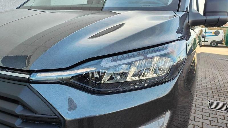 Neu Ford Transit Custom Trend 170 PS (125 kW) 2025 Silber Limousine