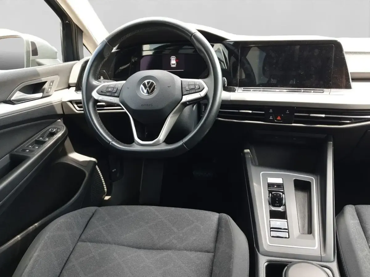 Gebraucht VW Golf VIII Life 150 PS (110 kW) 2022 Kombi