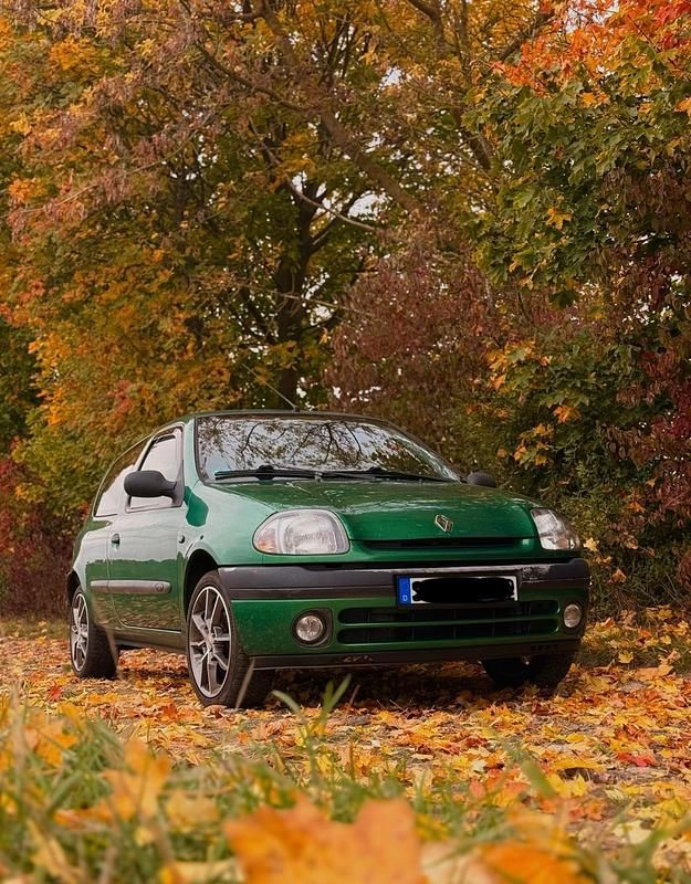 Grün Gebraucht 2000 Renault Clio II Kleinwagen | 1.800 € (Fairer Preis) - Bild 1/4
