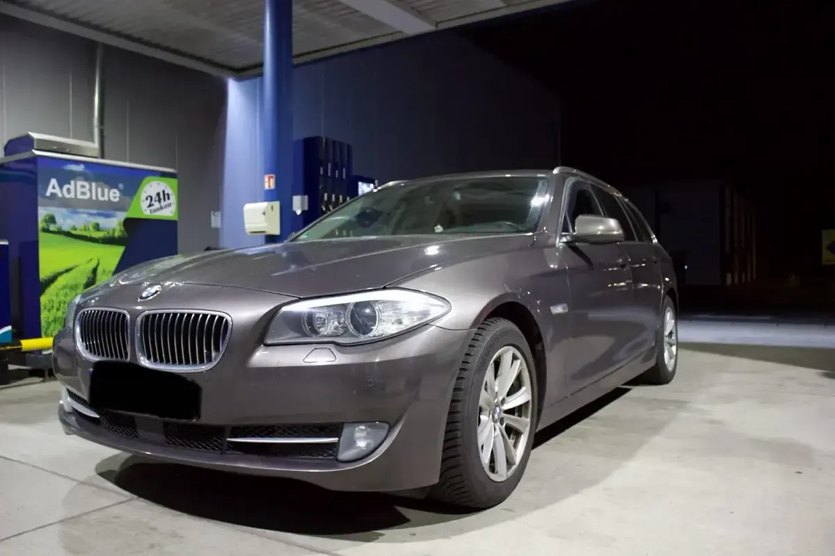 Gebraucht BMW 520 184 PS (135 kW) 2013 Braun Kombi