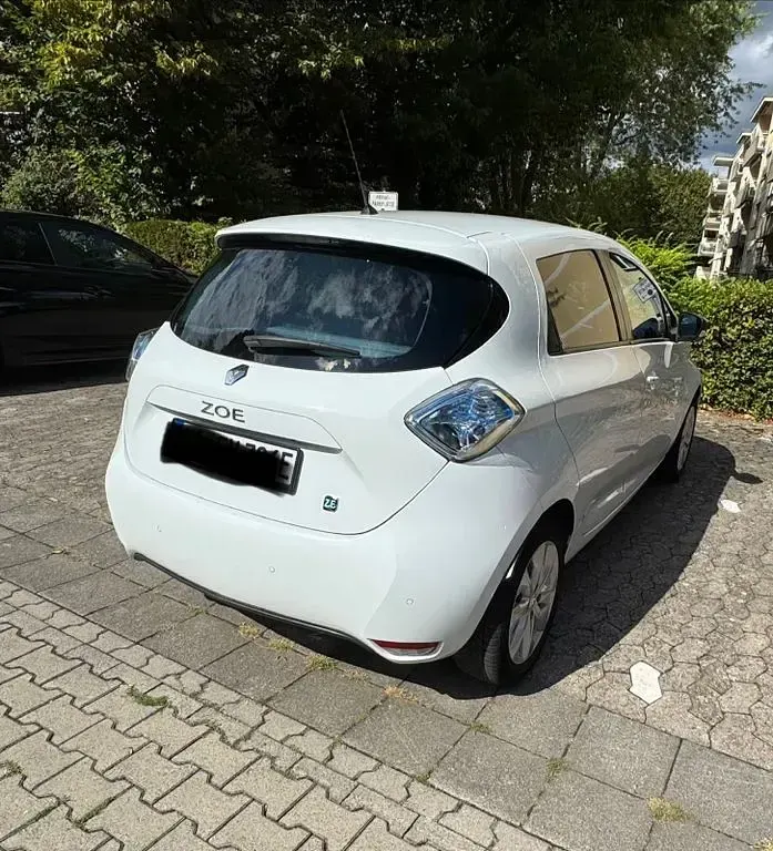 Gebraucht Renault Zoe Intens 42 kW (58 PS) 2016 Weiß Kleinwagen