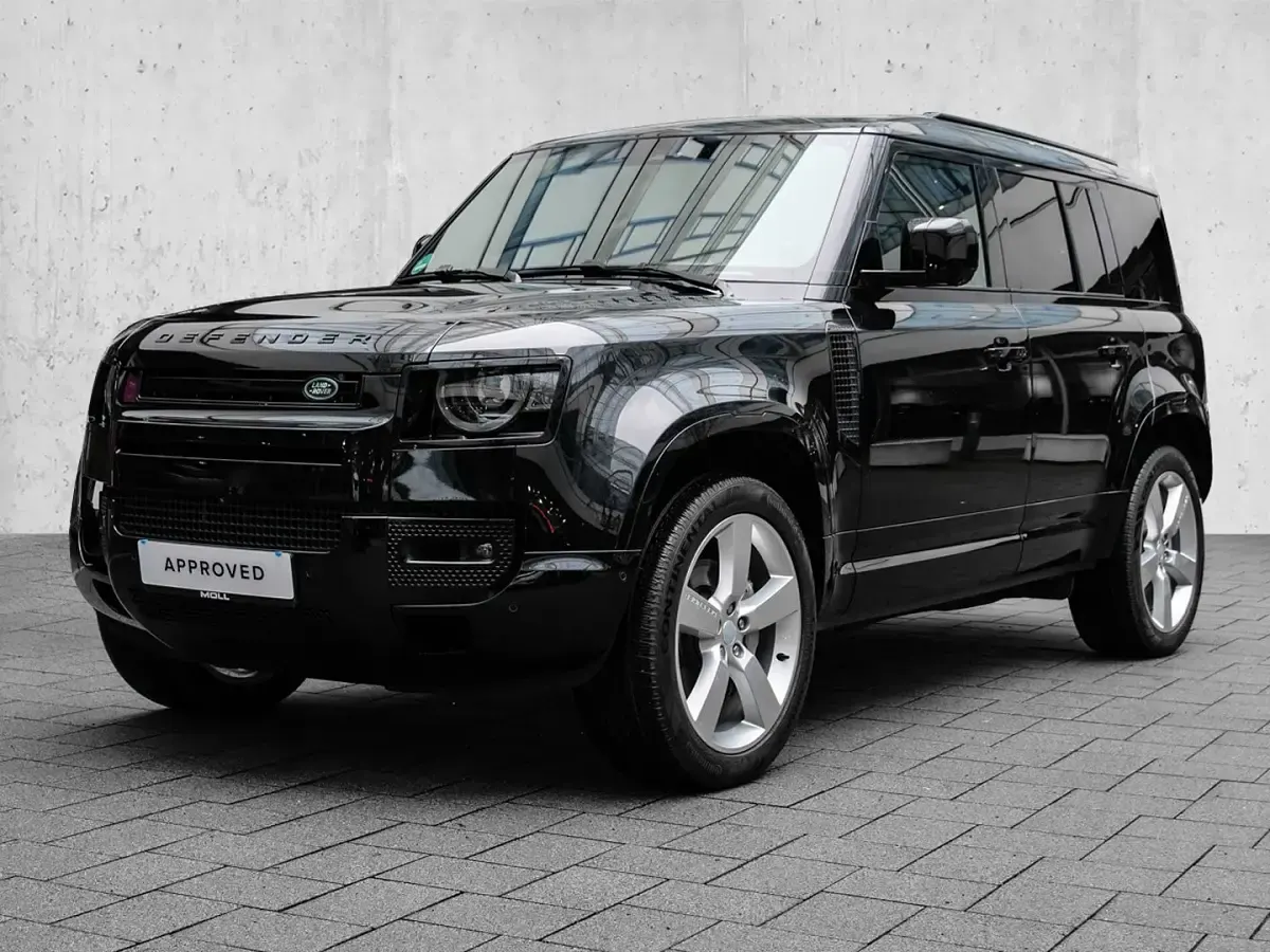 Gebraucht Land Rover Defender HSE Dynamic 300 PS (220 kW) 2025 Santorinni black SUV