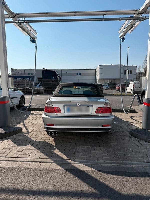 Gebraucht BMW 323 Cabriolet 170 PS (125 kW) 2000 Silber Cabrio