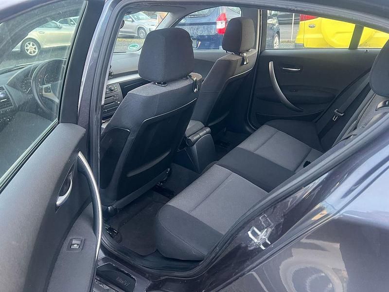 Gebraucht BMW 118 Advantage 129 PS (94 kW) 2005 Grau Kleinwagen