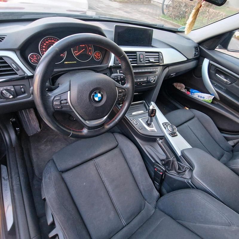 Gebraucht BMW 318 143 PS (105 kW) 2014 Limousine