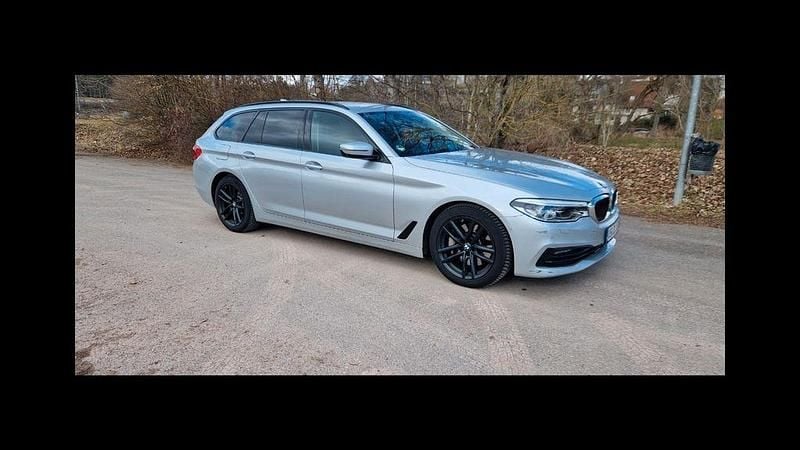 Silber Gebraucht 2019 BMW 530 Kombi | 22.000 € (Superpreis) - Bild 1/4