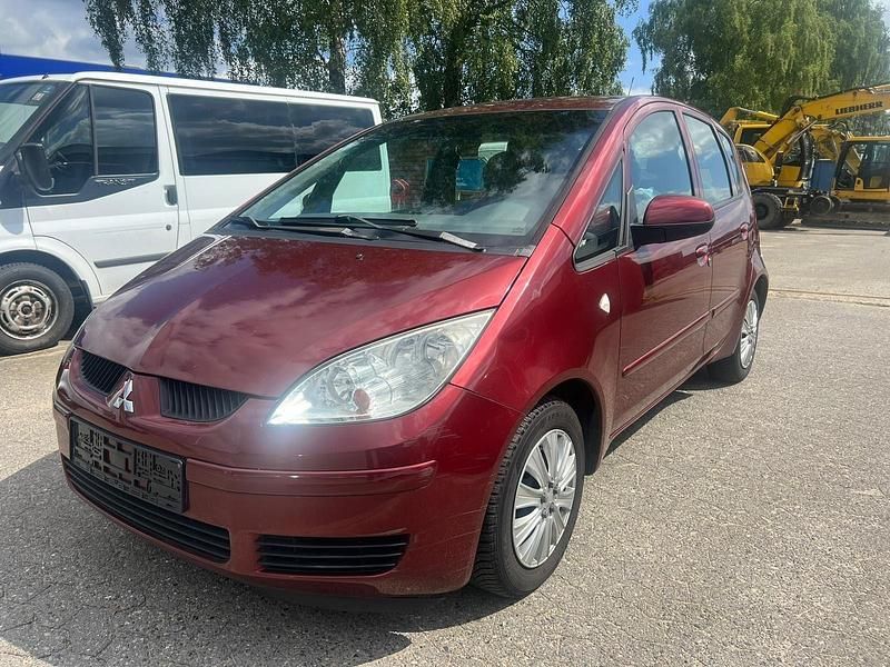Gebraucht Mitsubishi Colt Invite 95 PS (69 kW) 2005 Rot Kleinwagen