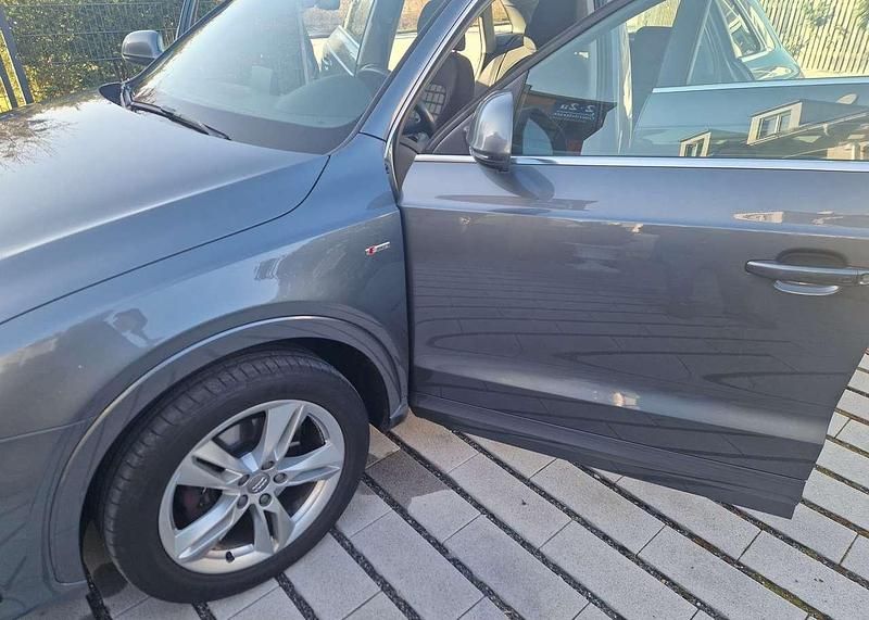 Gebraucht Audi Q3 Sport 179 PS (131 kW) 2016 Grau SUV