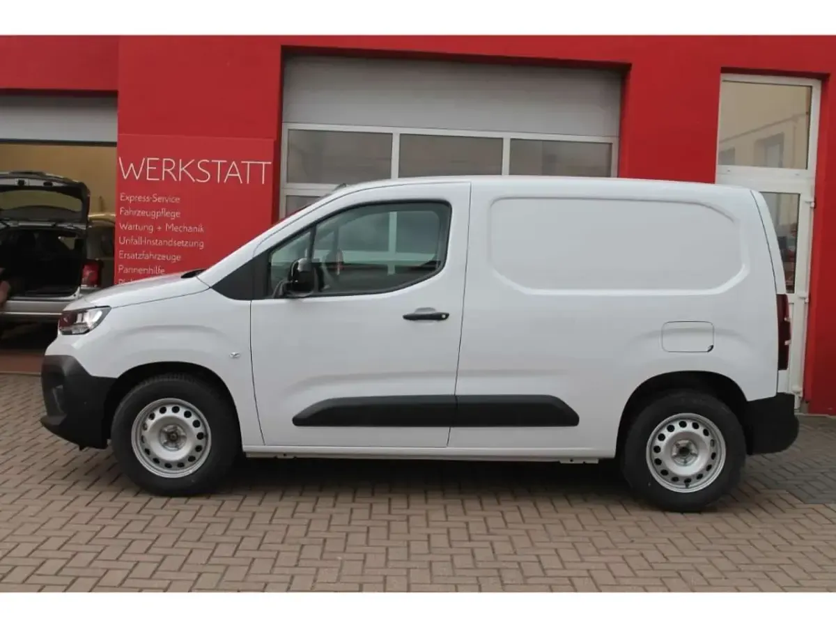 Neu Citroën Berlingo 102 PS (75 kW) 2026 Weiß Van / Kleinbus