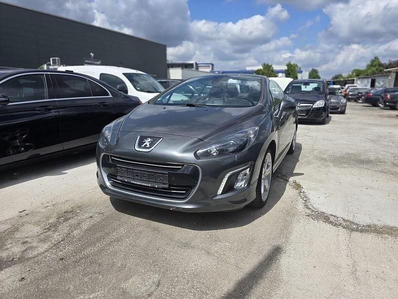 Grau Gebraucht 2014 Peugeot 308 CC Allure Cabrio | 9.900 € (Fairer Preis) - Bild 1/4