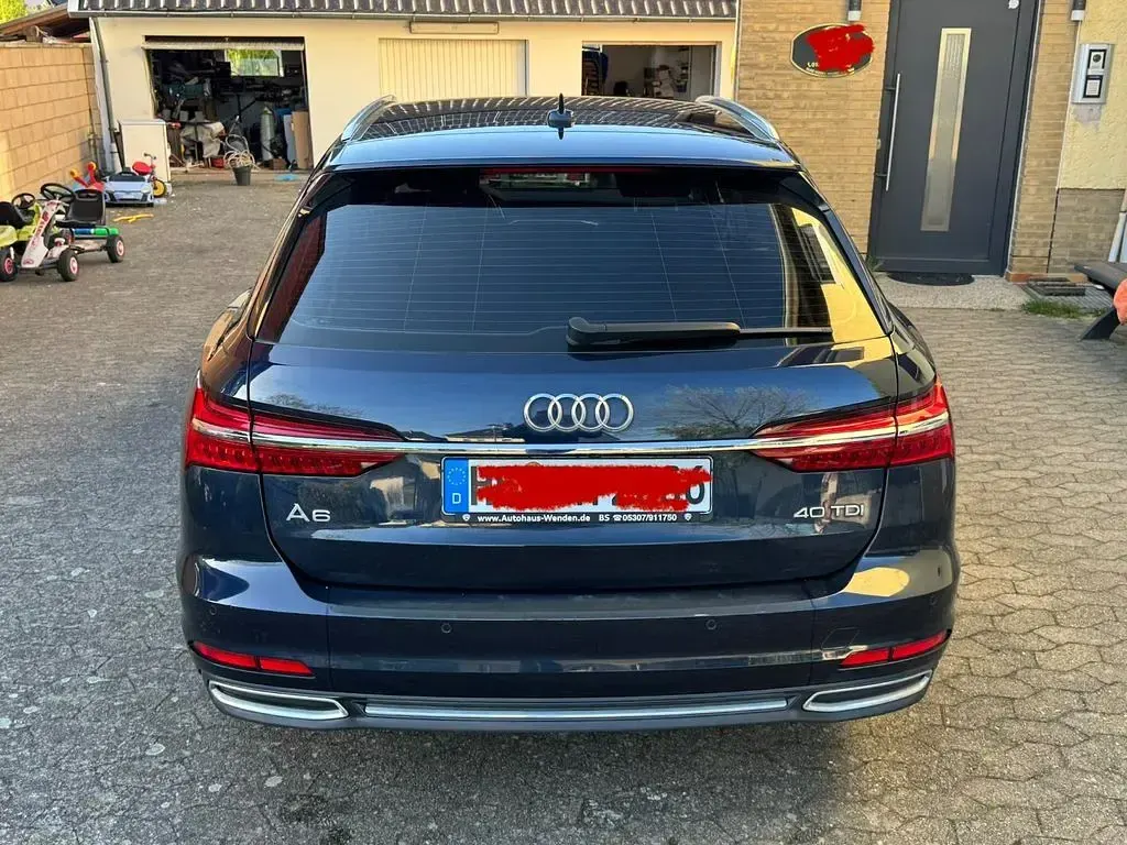 Gebraucht Audi A6 Advanced 204 PS (150 kW) 2022 Blau Kombi