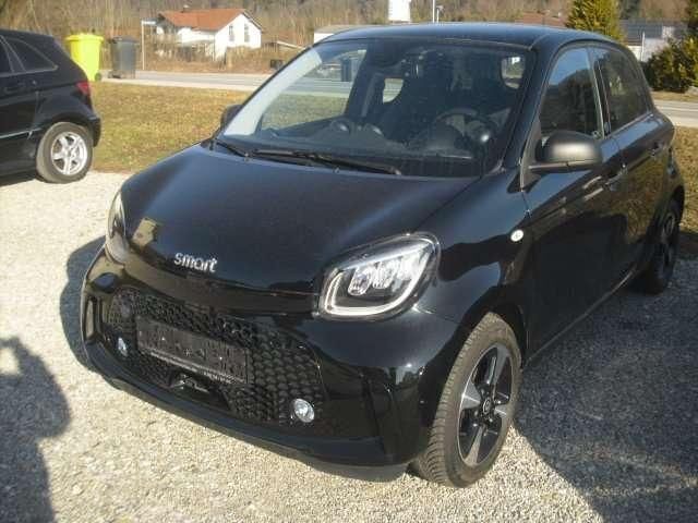 Schwarz Gebraucht 2021 Smart ForFour Electric Drive Exclusive Limousine | 12.000 € (Etwas zu teuer) - Bild 1/4