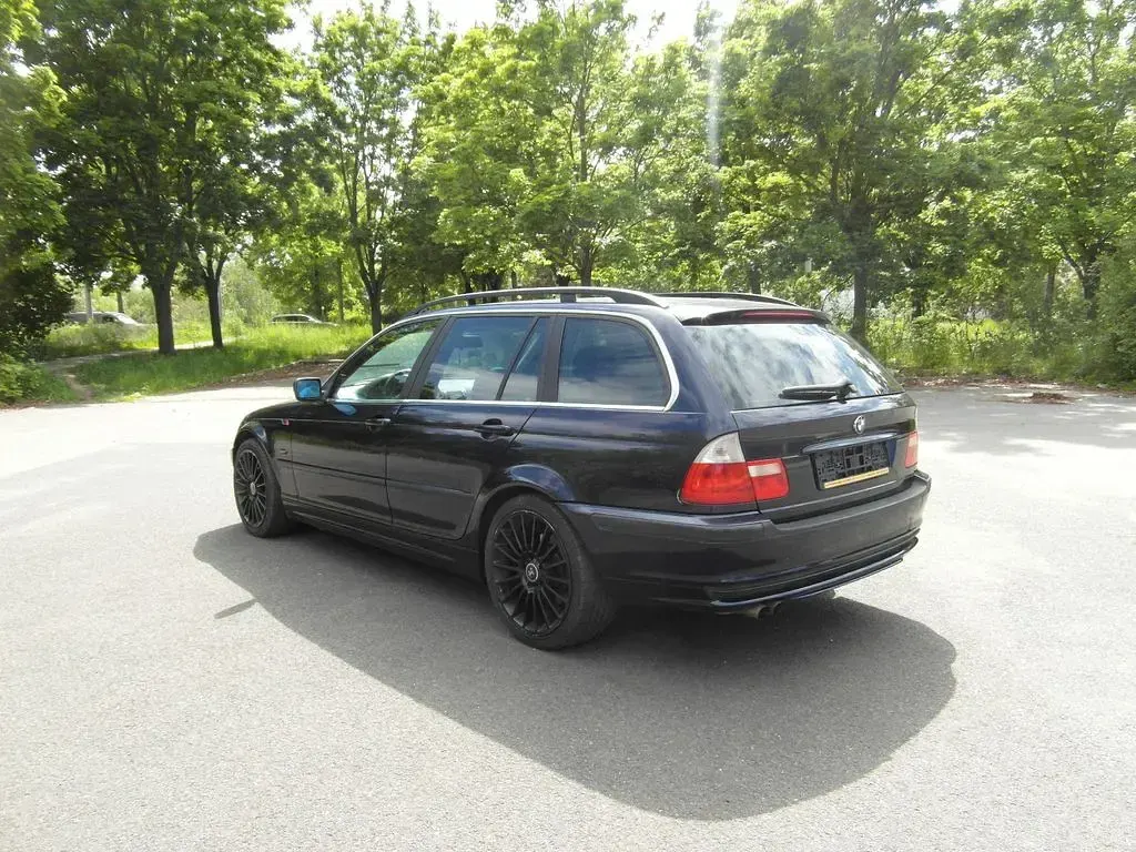 Brugt BMW 325 192 HK (141 kW) 2001 Blå Stationcar