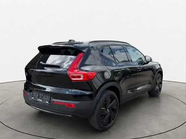 Gebraucht Volvo XC40 120 PS (88 kW) 2025 SUV
