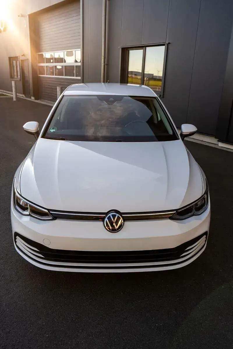 Gebraucht VW Golf VIII R 131 PS (96 kW) 2020 Weiß Limousine