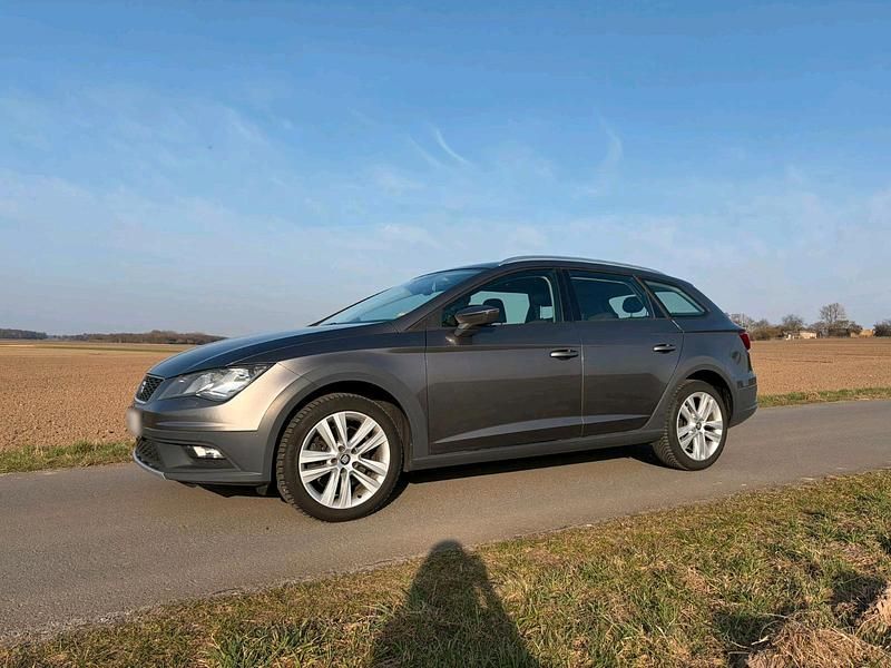 Gebraucht Seat Leon X-Perience 184 PS (135 kW) 2015 Grau Kombi