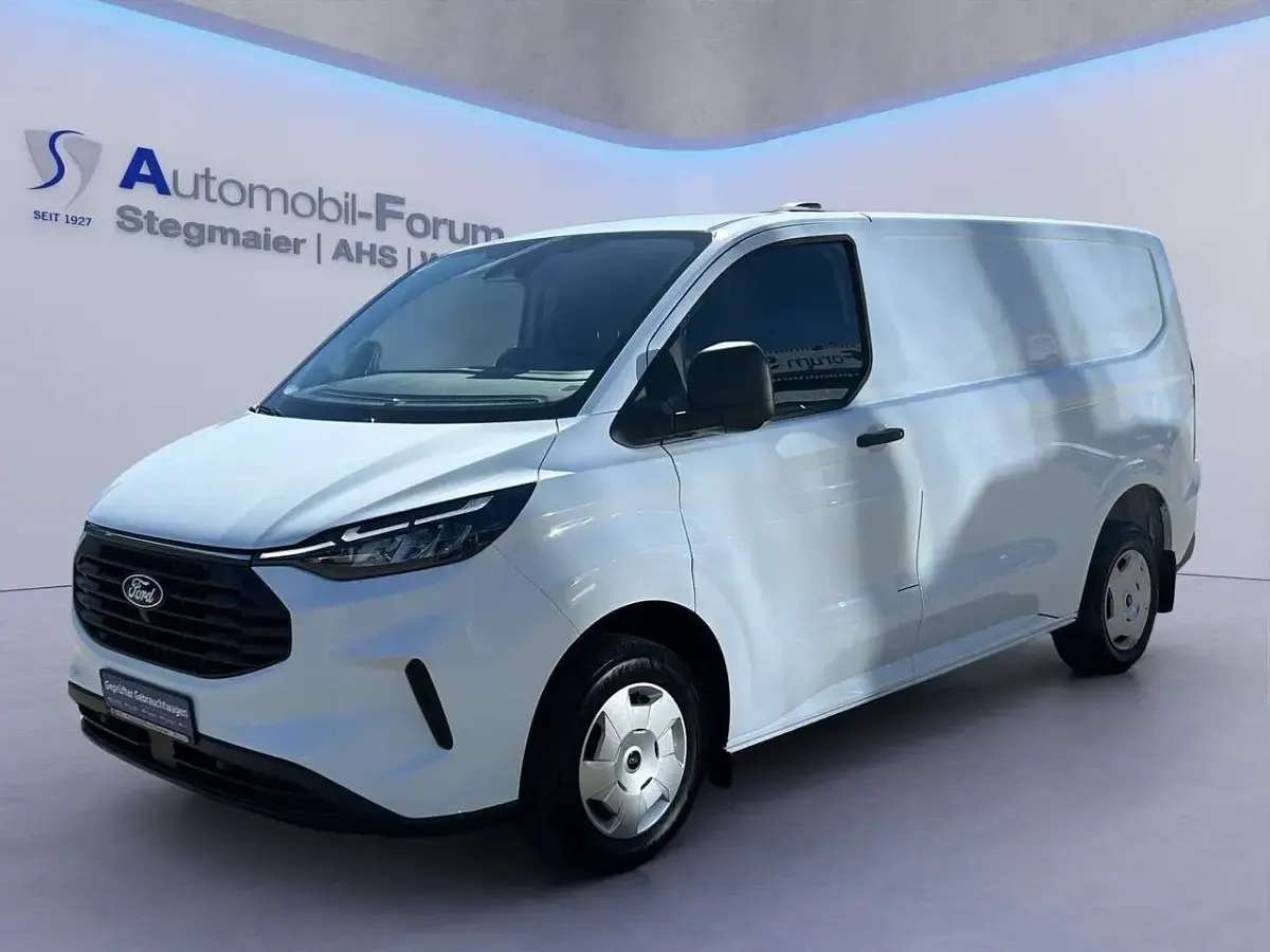 Gebraucht Ford Transit Custom S 136 PS (100 kW) 2024 Frostweiß Limousine