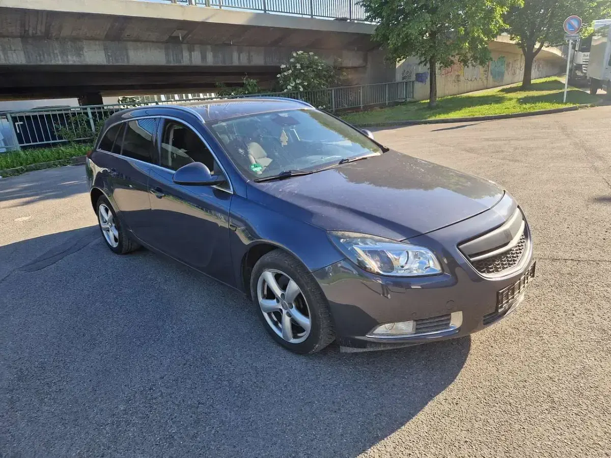 Gebraucht Opel Insignia Sport 260 PS (191 kW) 2009 Blau Kombi
