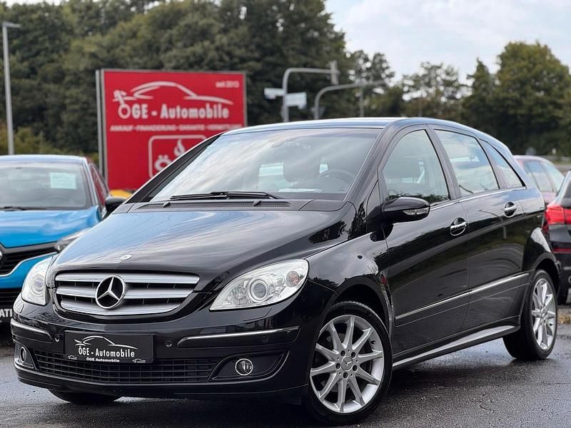 Schwarz Gebraucht 2006 Mercedes B200 Sport Van / Kleinbus | 4.950 € (Fairer Preis) - Bild 1/4