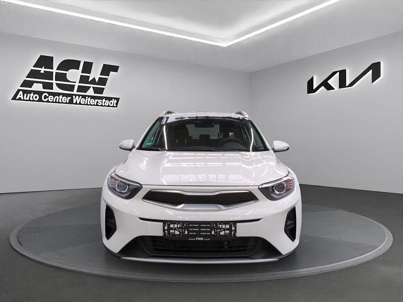 Gebraucht Kia Stonic Vision 101 PS (74 kW) 2024 Weiß SUV
