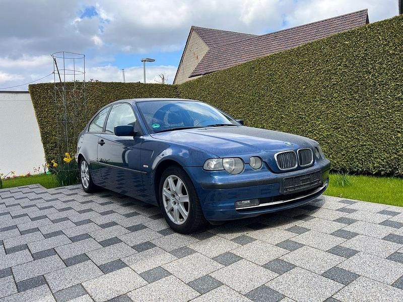 Gebraucht BMW 320 150 PS (110 kW) 2003 Blau Limousine