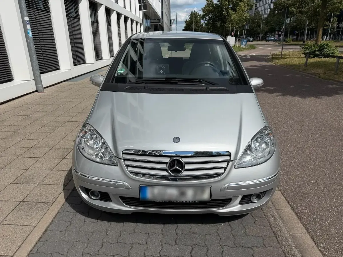 Gebraucht Mercedes A170 Elegance 116 PS (85 kW) 2005 Silber Limousine