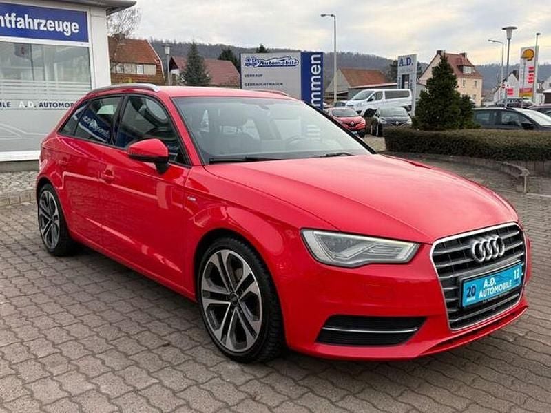 Gebraucht Audi A3 S-Line 135 PS (99 kW) 2015 Rot Limousine