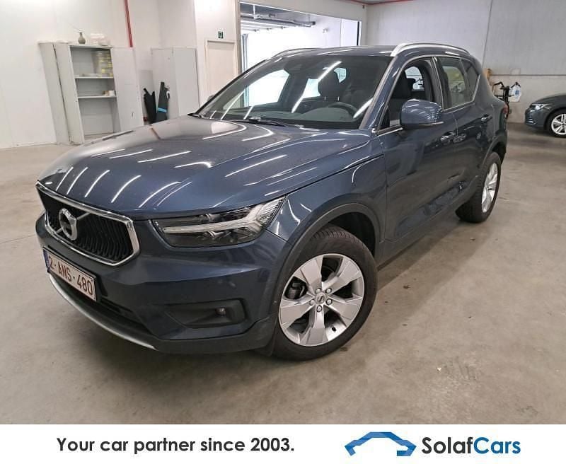 Blau Gebraucht 2021 Volvo XC40 Momentum SUV | 17.182 € (Superpreis) - Bild 1/4