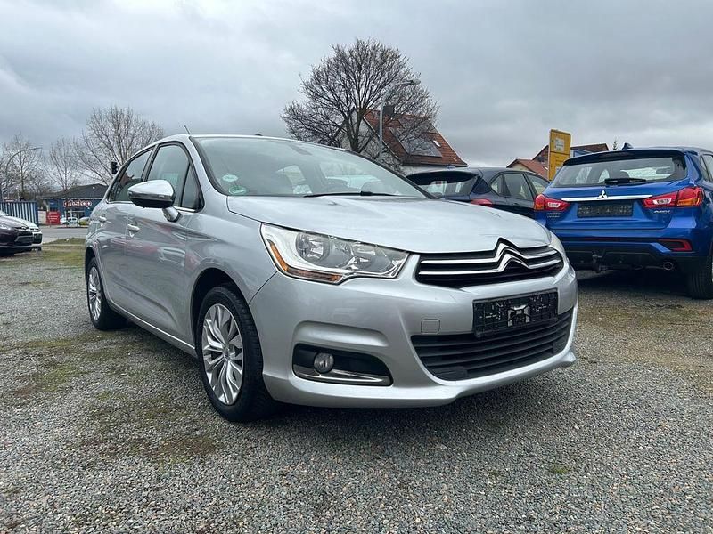 Gebraucht Citroën C4 SELECTION 95 PS (69 kW) 2014 Silber Limousine