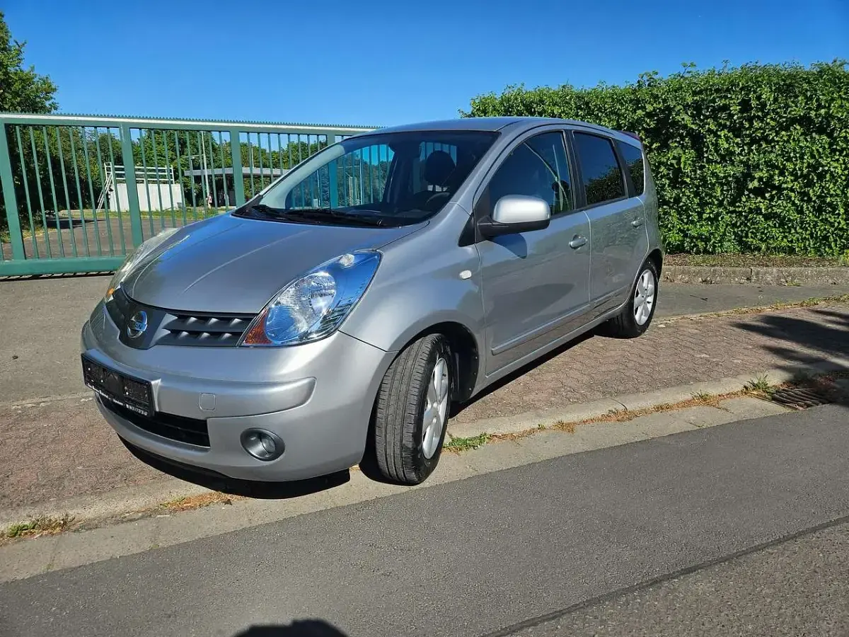Gebraucht Nissan Note Acenta 88 PS (64 kW) 2008 Silver (m) Kleinwagen