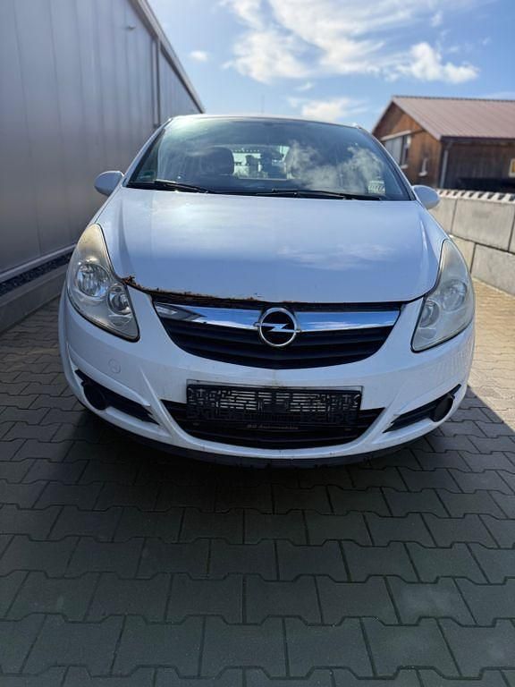 Gebraucht Opel Corsa Selection 80 PS (58 kW) 2009 Weiß Kleinwagen