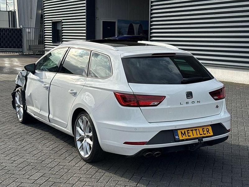 Gebraucht Seat Leon X-Perience FR-Line 125 PS (91 kW) 2018 Weiß Kombi