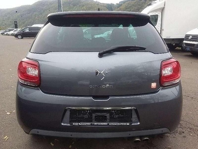 Grau Gebraucht 2010 Citroën DS3 Sport Chic Kleinwagen | 3.099 € (Guter Preis) - Bild 1/4