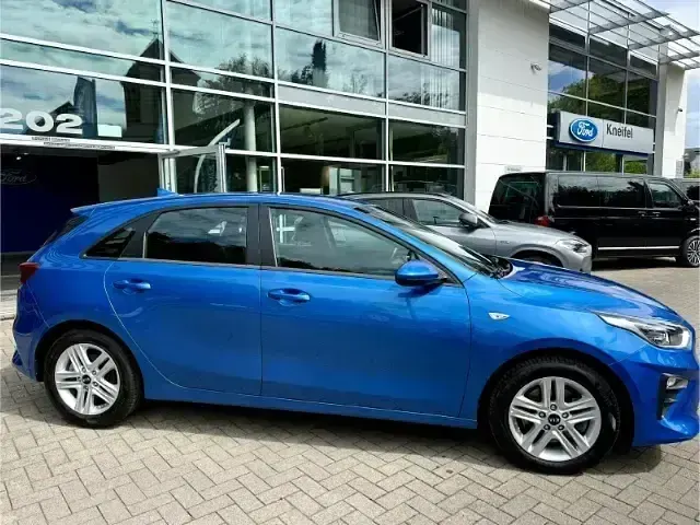 Gebraucht Kia Ceed Edition 7 99 PS (72 kW) 2018 Blau Kleinwagen