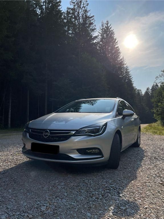 Gebraucht Opel Astra 110 PS (80 kW) 2019 Silber Limousine