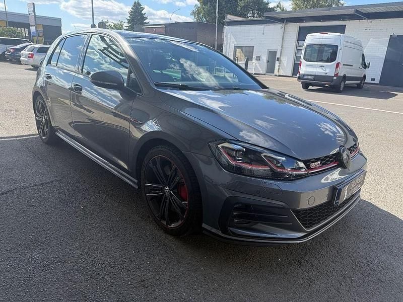Grau Gebraucht 2019 VW Golf VII GTI Limousine | 22.900 € (Fairer Preis) - Bild 1/4